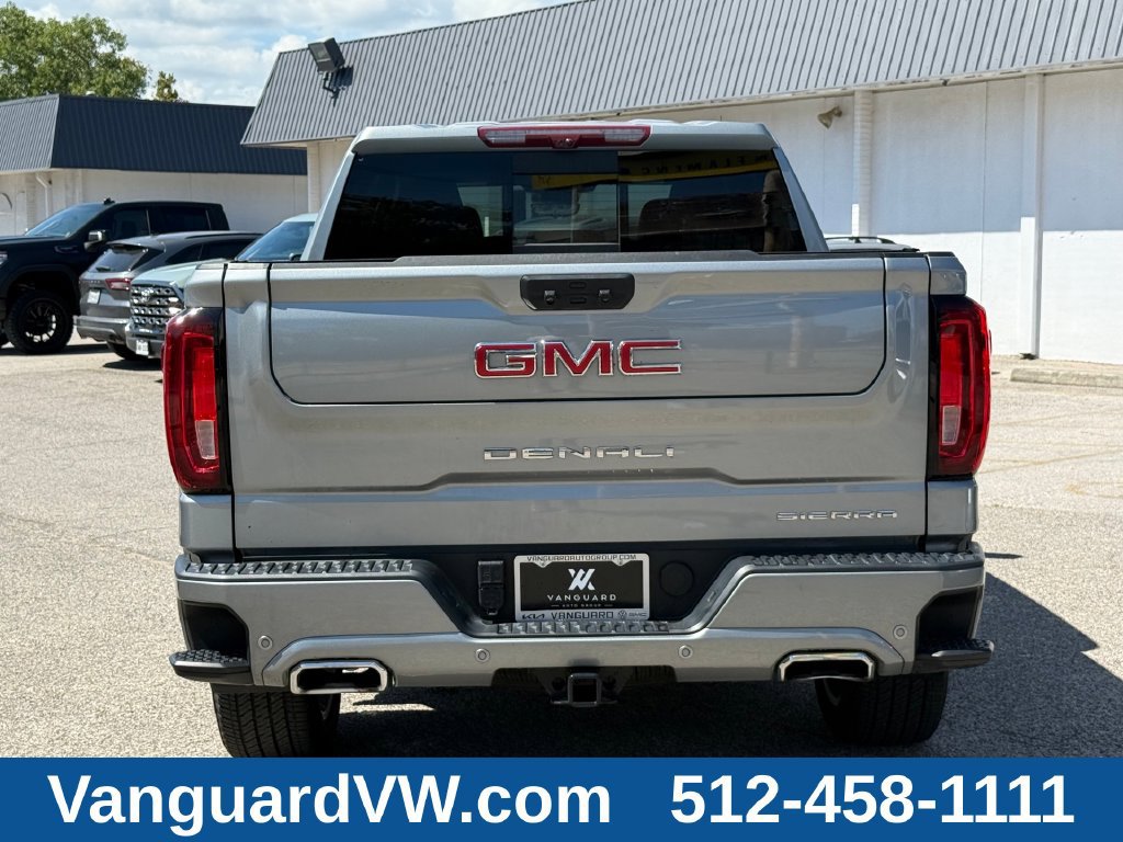 Used 2024 GMC Sierra 1500 Denali AWD/4WD image 10