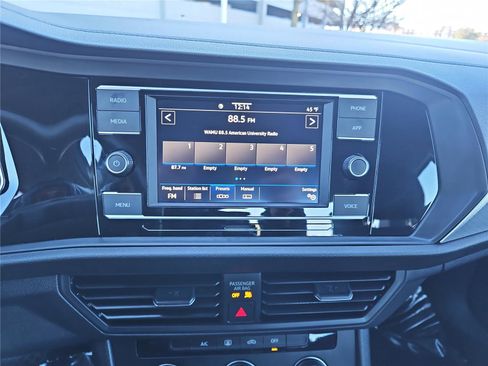 Used 2021 Volkswagen Jetta S w/ Driver Assistance Package image 20