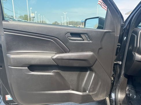 Used 2023 Chevrolet Colorado W/T RWD image 22