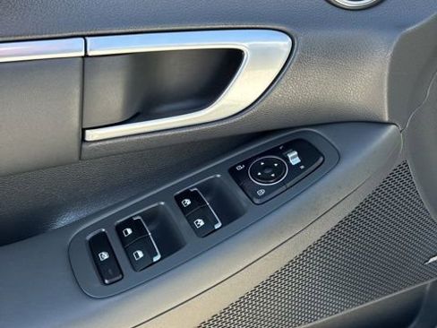 Used 2022 Hyundai Sonata SEL Plus image 11