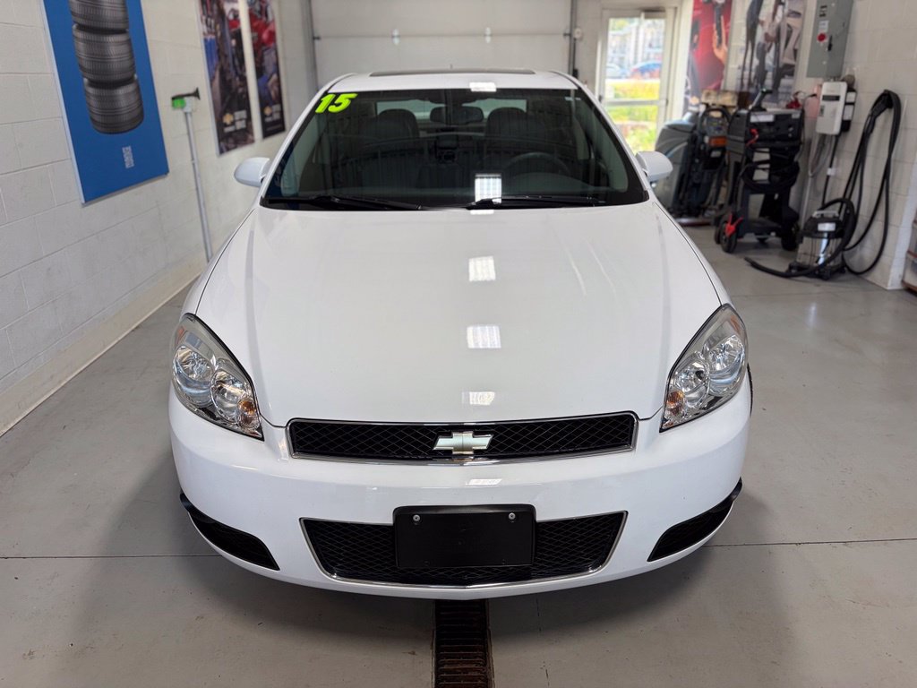 Used 2015 Chevrolet Impala LTZ FWD image 2