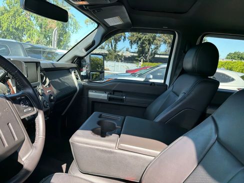Used 2016 Ford F250 Lariat w/ Chrome Package AWD/4WD image 7