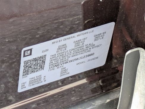 Used 2021 Chevrolet Traverse LT w/ LT Premium Package image 33