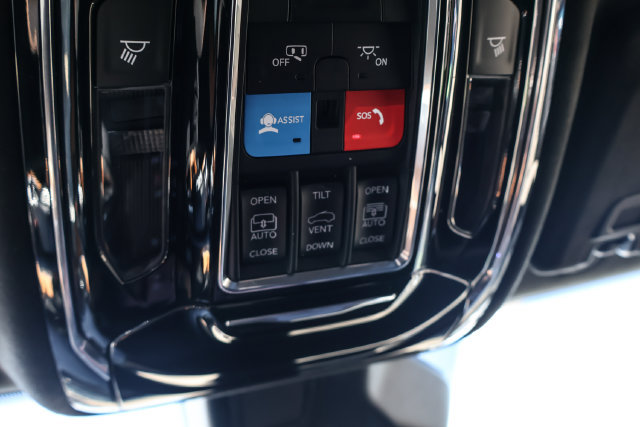 Used 2022 Jeep Grand Cherokee Summit AWD/4WD image 19