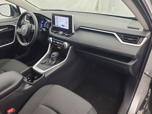 Used 2025 Toyota RAV4 XLE AWD/4WD image 15