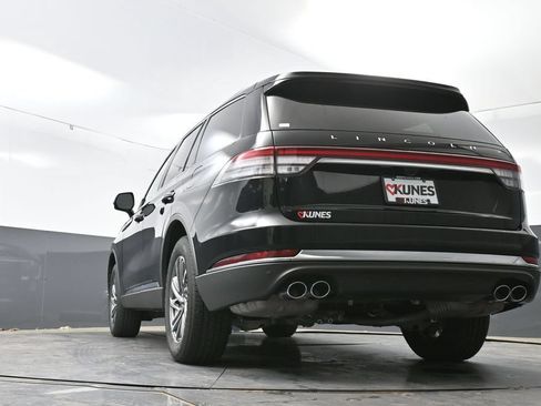 Used 2023 Lincoln Aviator AWD image 62