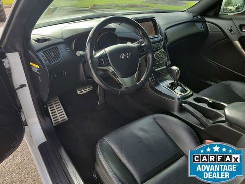 Used 2014 Hyundai Genesis 3.8 image 26