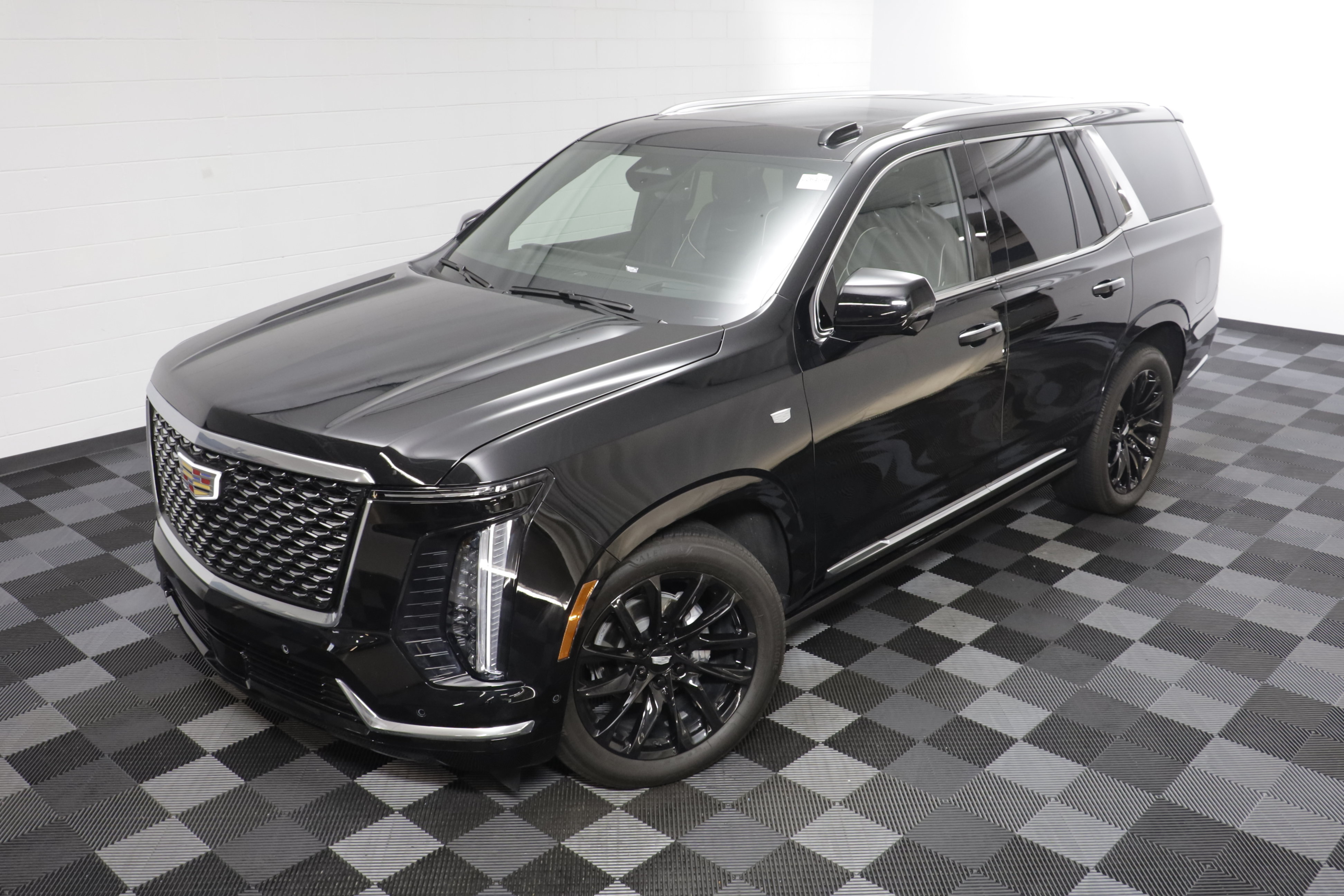 Used 2025 Cadillac Escalade Premium Luxury w/ Touring Package AWD/4WD image 2