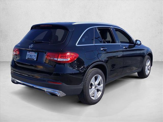 Used 2017 Mercedes-Benz GLC 300 image 4