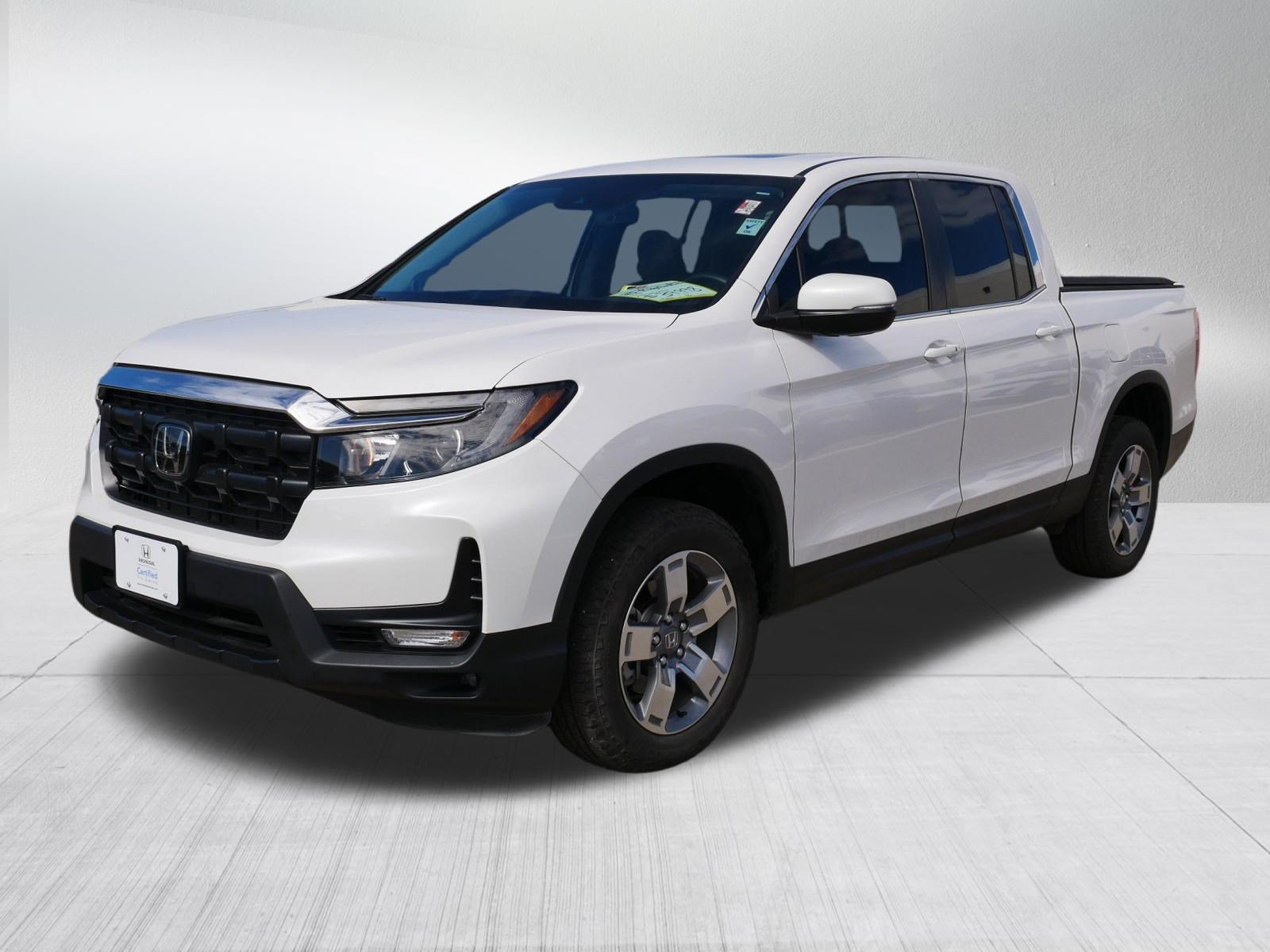 Certified 2025 Honda Ridgeline RTL image 3