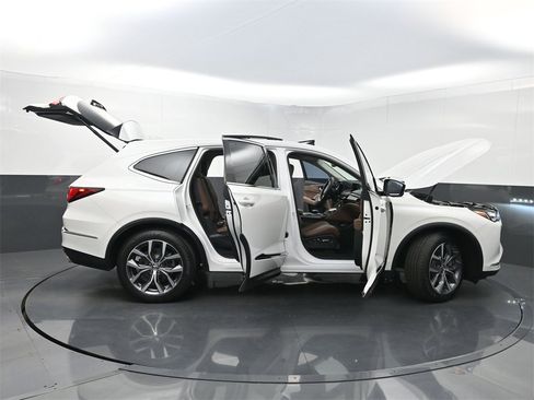 Used 2023 Acura MDX SH-AWD w/ Technology Package image 42