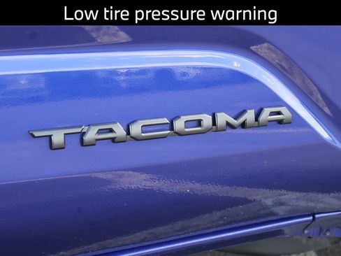 Used 2025 Toyota Tacoma TRD Off-Road AWD/4WD image 10
