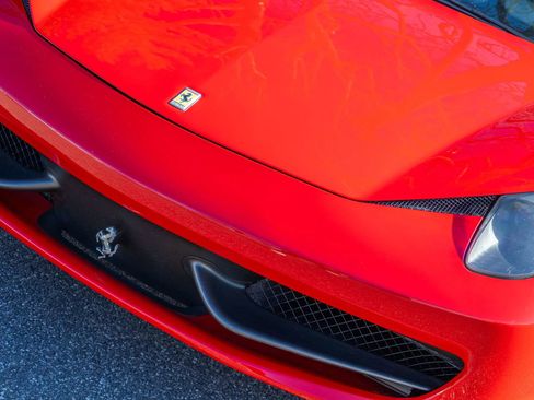 Used 2010 Ferrari 458 Italia Coupe image 13