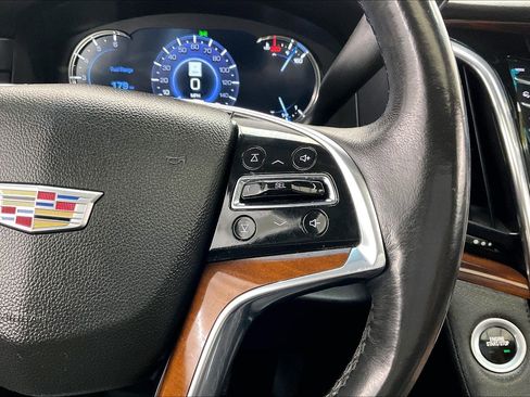 Used 2017 Cadillac Escalade Luxury AWD/4WD image 21