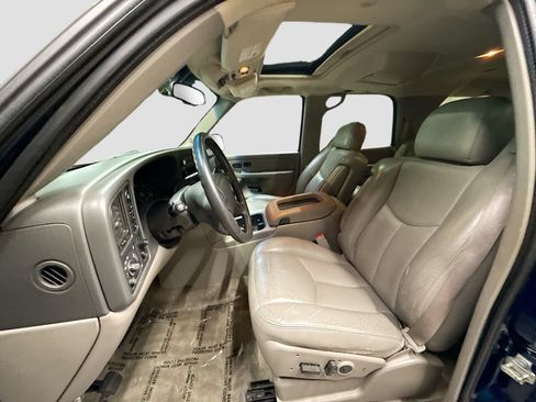 Used 2005 Chevrolet Tahoe Z71 w/ Preferred Equipment Group AWD/4WD image 22