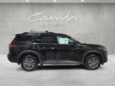 New 2026 Nissan Pathfinder SV image 17