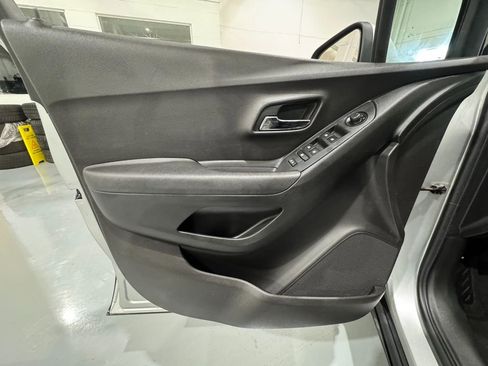 Used 2016 Porsche Macan S image 14