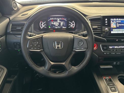Used 2023 Honda Passport TrailSport image 28