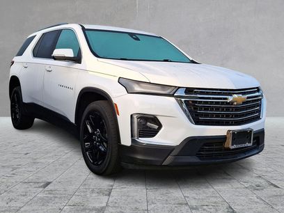 Used 2023 Chevrolet Traverse LT