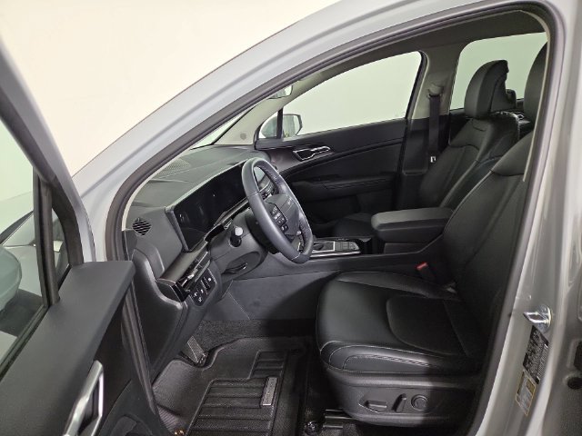 Certified 2026 Kia Sportage EX FWD image 12