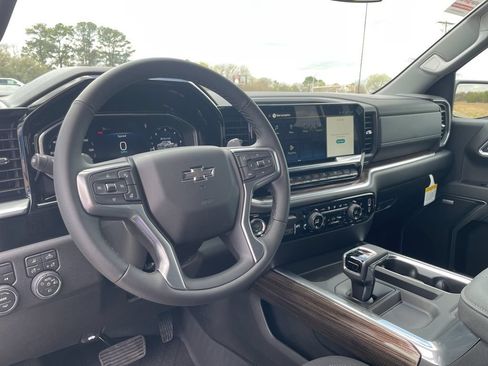 New 2026 Chevrolet Silverado 1500 RST w/ Redline Edition AWD/4WD image 29
