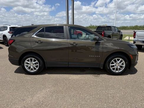 Used 2023 Chevrolet Equinox LT w/ Driver Convenience Package FWD image 10