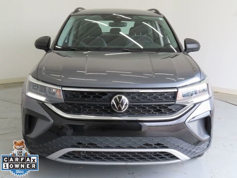 Certified 2024 Volkswagen Taos S w/ MDO Package image 10