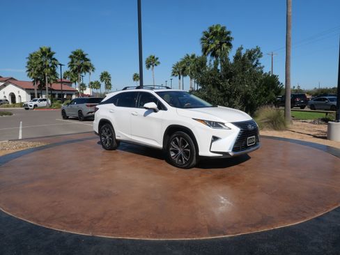 Used 2018 Lexus RX 450hL Premium w/ Premium Package image 1