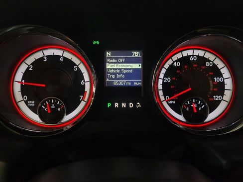 Used 2016 Dodge Grand Caravan R/T FWD image 23
