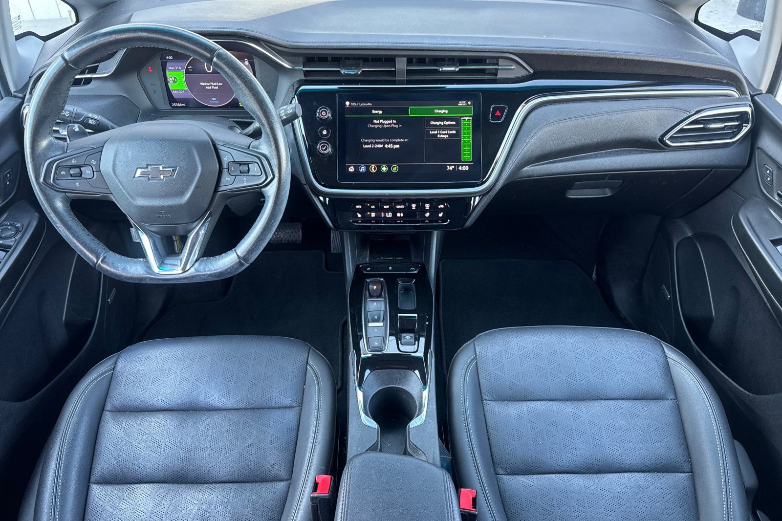 Used 2023 Chevrolet Bolt LT w/ Infotainment Package FWD image 16