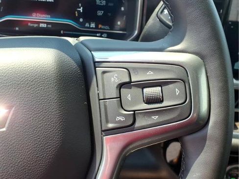 Used 2024 Chevrolet Silverado 1500 LT AWD/4WD image 16