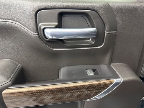 Used 2020 Chevrolet Silverado 1500 LT Trail Boss image 37