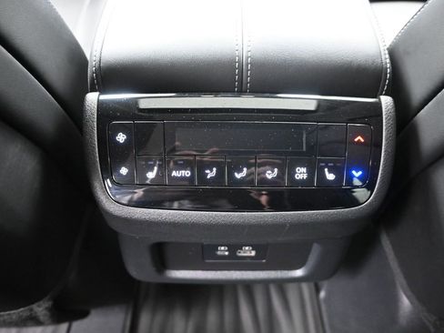 Used 2025 INFINITI QX60 Luxe FWD image 32
