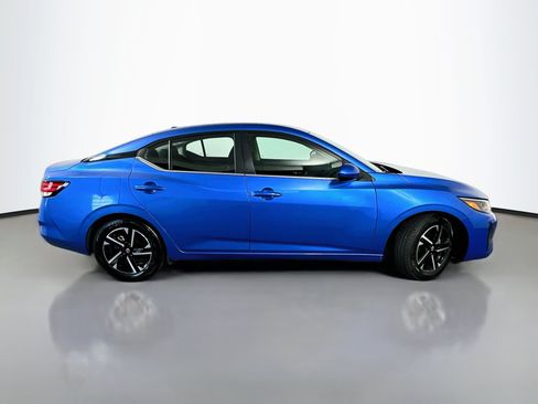 Used 2024 Nissan Sentra SV FWD image 8