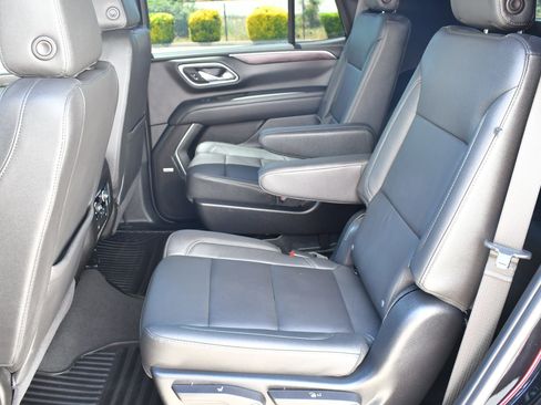 Used 2024 Chevrolet Tahoe Z71 w/ Z71 Off-Road Package AWD/4WD image 25