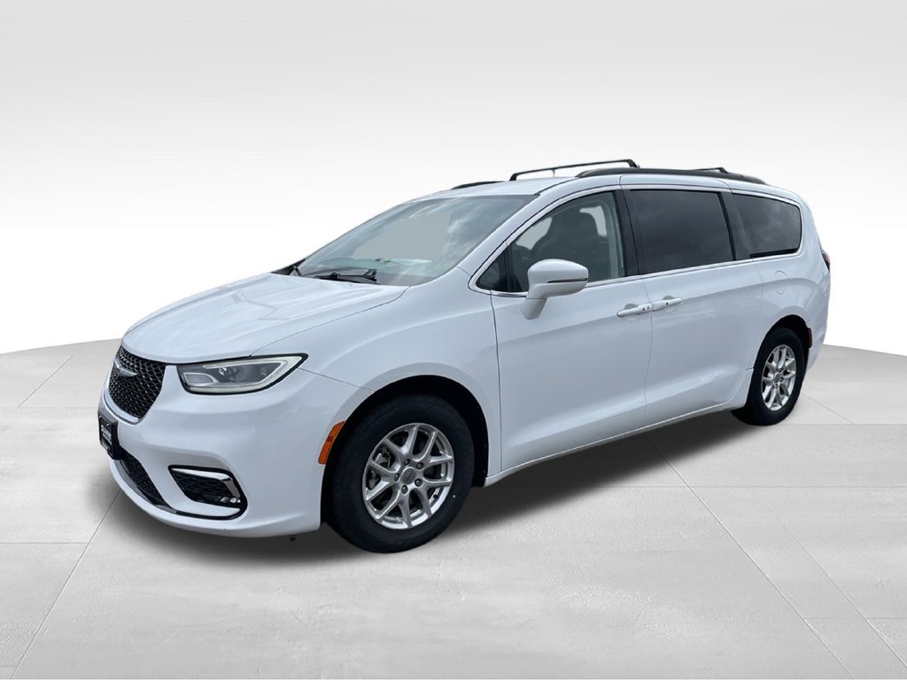 Used 2022 Chrysler Pacifica Touring-L FWD image 5