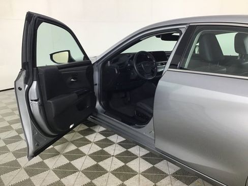 Used 2023 Lexus ES 350 w/ Premium Package image 9