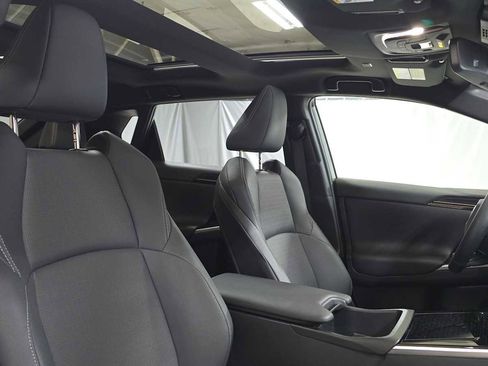 Used 2024 Mercedes-Benz Sprinter 2500 image 43