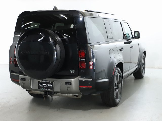 Used 2023 Land Rover Defender 130 X-Dynamic SE AWD/4WD image 9