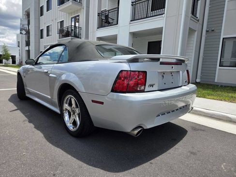 Used 2004 Ford Mustang GT RWD image 17