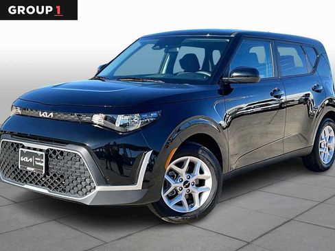 Certified 2025 Kia Soul LX w/ LX Technology Package image 1