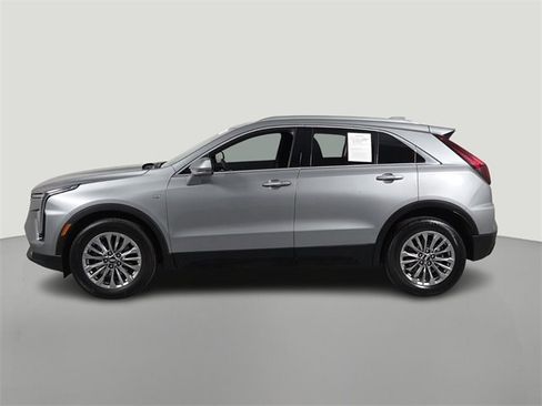 Certified 2024 Cadillac XT4 Premium Luxury image 2