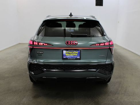New 2026 Audi Q3 quattro 2.0T AWD/4WD image 4
