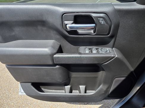 Used 2022 Chevrolet Silverado 1500 Custom RWD image 20