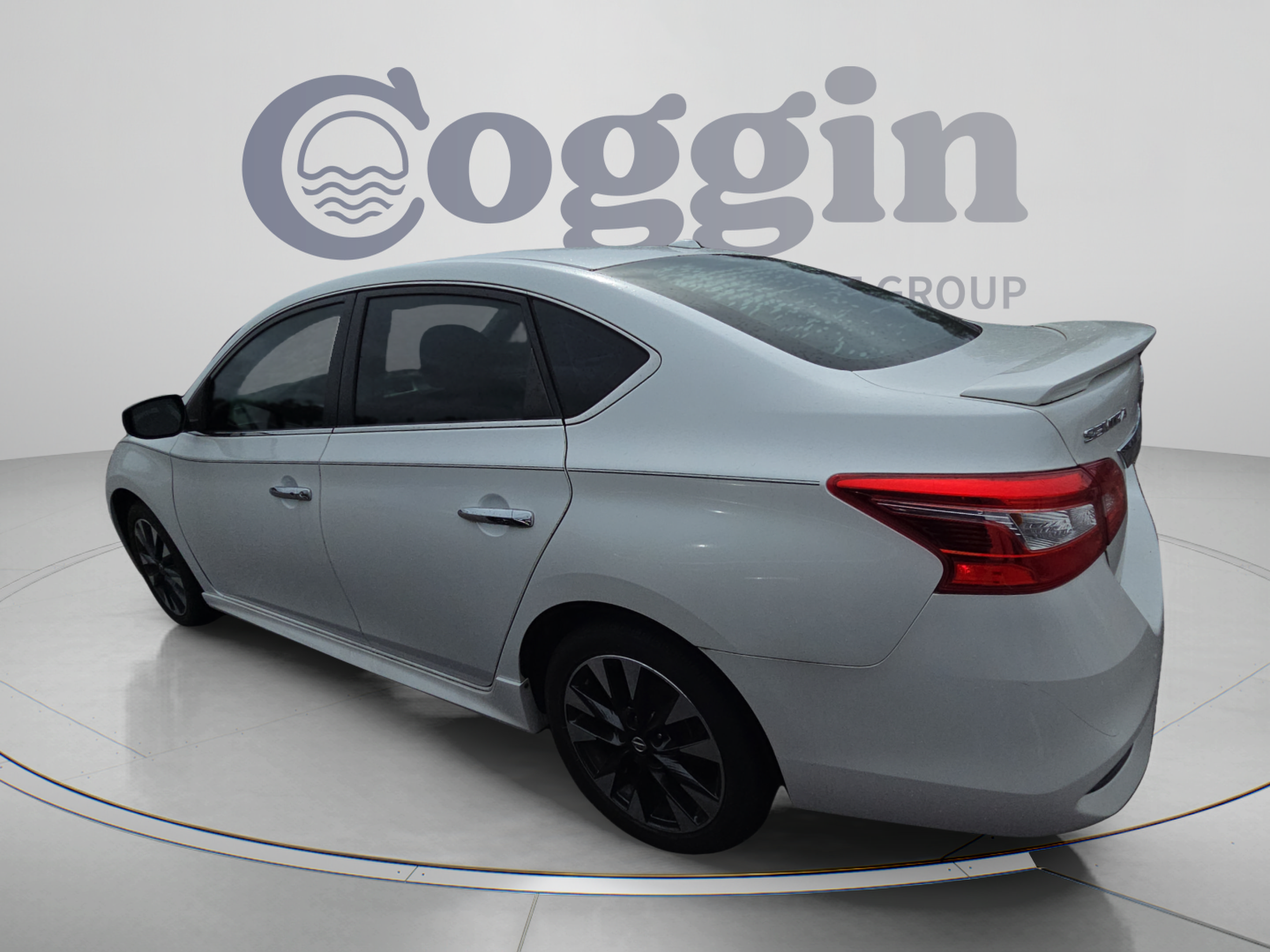 Used 2019 Nissan Sentra SR FWD image 3