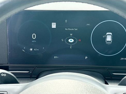 Used 2024 Hyundai Kona Limited FWD image 12