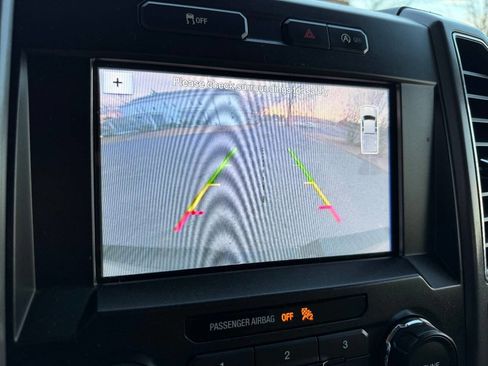 Used 2018 Ford F150 XLT w/ Equipment Group 302A Luxury image 11