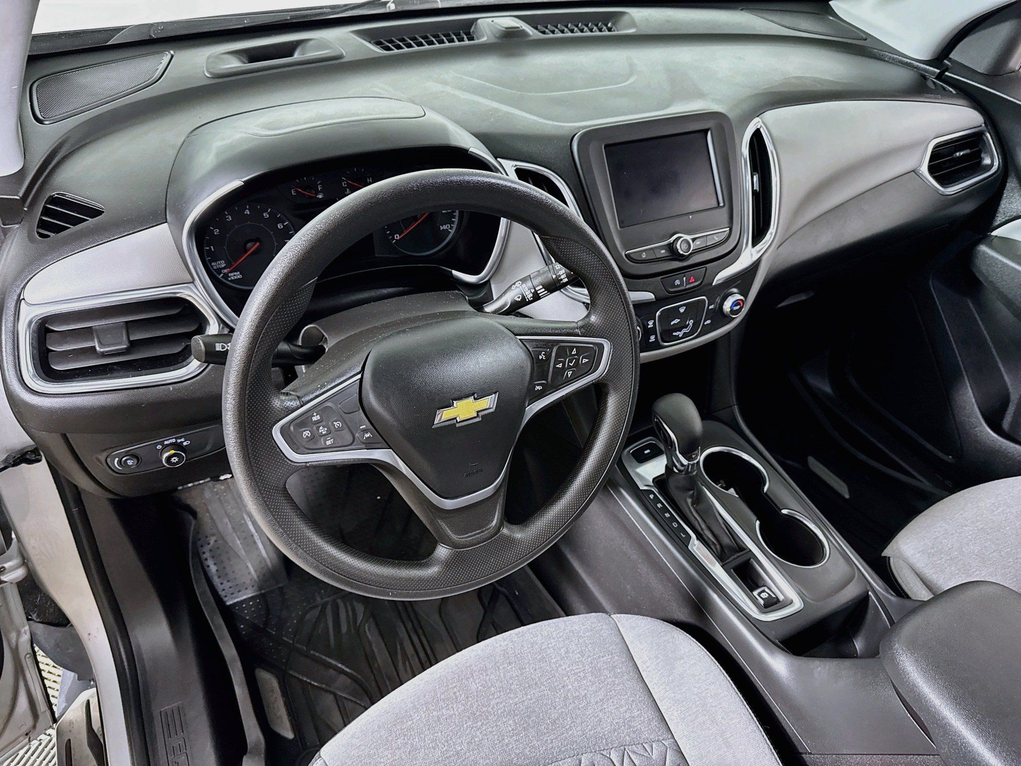 Used 2022 Chevrolet Equinox LS w/ LPO, Floor Liner Package AWD/4WD image 10