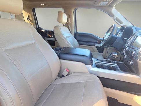 Used 2016 Ford F150 Lariat w/ Equipment Group 502A Luxury AWD/4WD image 15