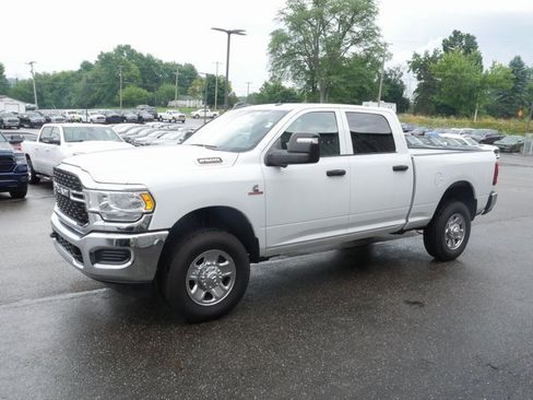 Used 2024 RAM 2500 Tradesman w/ Towing Technology Group image 8